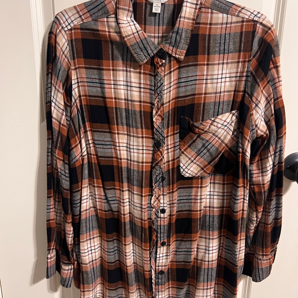 Terra & Sky Women's Plaid Button Down Shirt - Black, Brown, Gray
